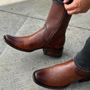 Kit Bota Maverick 2.0 Masculino de Couro Legítimo + 3 BRINDES: Cinto, Chapéu e Carteira