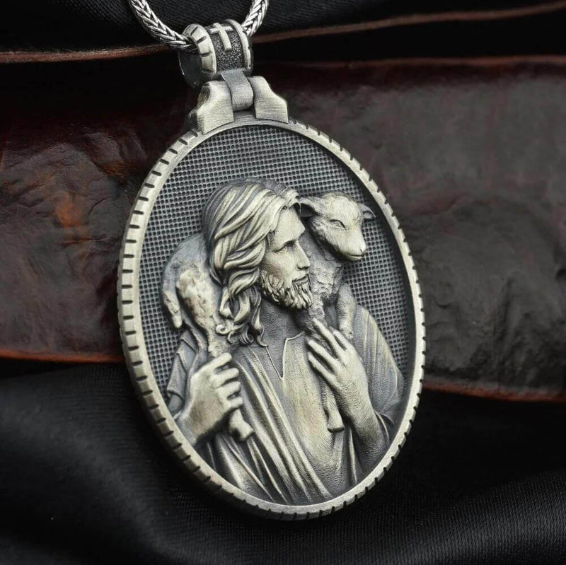Colar Cristão Pastor Jesus Cristo com Cordeiro